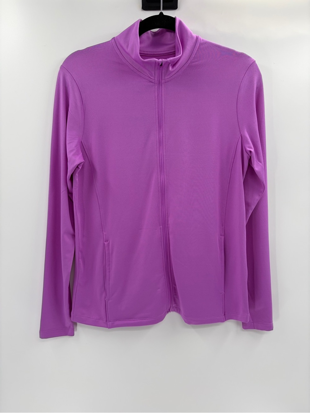 Under amour UPF 30 purple long sleeve zip up activewear sweatshirt sz medium NWT